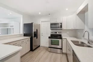 1777 NE 17th St, Fort Lauderdale, FL 33305 - Photo 15