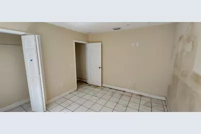 11351 NW 40th Place, Sunrise, FL 33323 - Photo 9