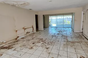 11351 NW 40th Pl, Sunrise, FL 33323 - Photo 11