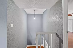 320 Woodland Rd, Palm Springs, FL 33461 - Photo 25