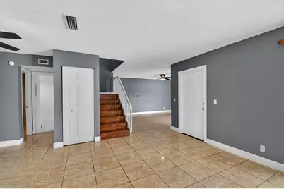 320 Woodland Road, Palm Springs, FL 33461 - Photo 9