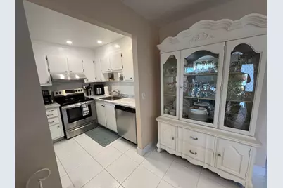 210 Valencia I, Delray Beach, FL 33446 - Photo 11