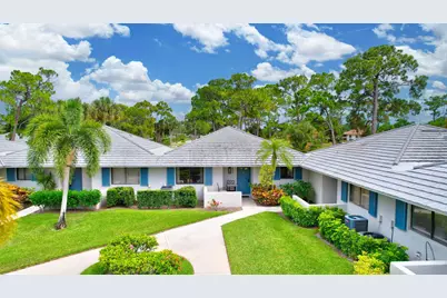 526 Club Drive, Palm Beach Gardens, FL 33418 - Photo 1