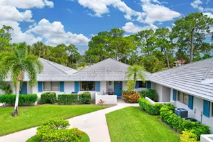 526 Club Dr, Palm Beach Gardens, FL 33418 - Photo 1