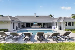 3245 St James Dr, Boca Raton, FL 33434 - Photo 3