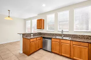 447 Corte Madera Ln, West Palm Beach, FL 33401 - Photo 17