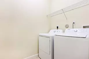 447 Corte Madera Ln, West Palm Beach, FL 33401 - Photo 37