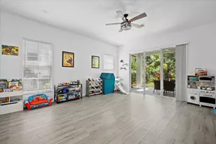 956 Mill Creek Dr, Palm Beach Gardens, FL 33410 - Photo 11