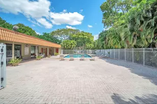 740 E Coco Plum Cir, Plantation, FL 33324 - Photo 27
