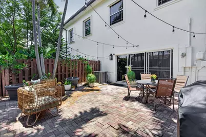 2505 NE 2nd Street, Pompano Beach, FL 33062 - Photo 25