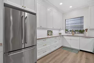 2505 NE 2nd St, Pompano Beach, FL 33062 - Photo 11