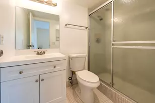 6061 N Falls Cir Dr, Lauderhill, FL 33319 - Photo 11