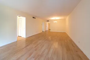 6061 N Falls Cir Dr, Lauderhill, FL 33319 - Photo 13