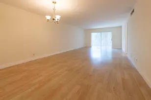 6061 N Falls Cir Dr, Lauderhill, FL 33319 - Photo 11