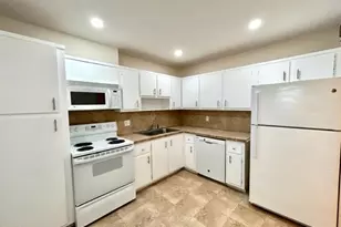6061 N Falls Cir Dr, Lauderhill, FL 33319 - Photo 3