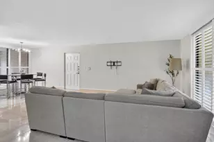 7225 Promenade Dr, Boca Raton, FL 33433 - Photo 9