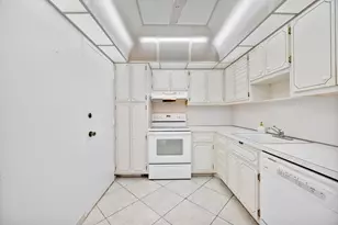 1980 S Ocean Dr, Hallandale Beach, FL 33009 - Photo 11