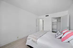 1980 S Ocean Dr, Hallandale Beach, FL 33009 - Photo 7