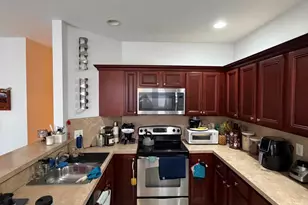 1047 NE 208th St, Miami, FL 33179 - Photo 11