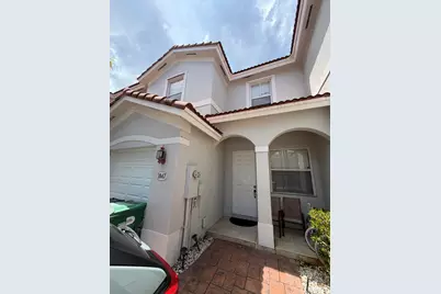 1047 NE 208th Street, Miami, FL 33179 - Photo 3