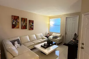 1047 NE 208th St, Miami, FL 33179 - Photo 5