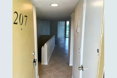 2828 Tennis Club Drive #207, West Palm Beach, FL 33417 - Photo 1