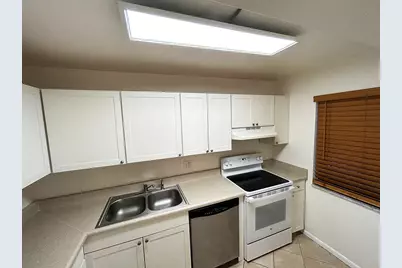 2828 Tennis Club Drive #207, West Palm Beach, FL 33417 - Photo 5
