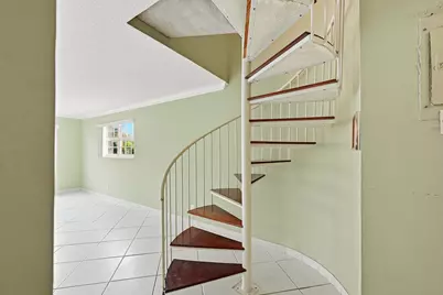 670 Tennis Club Drive #312, Fort Lauderdale, FL 33311 - Photo 9