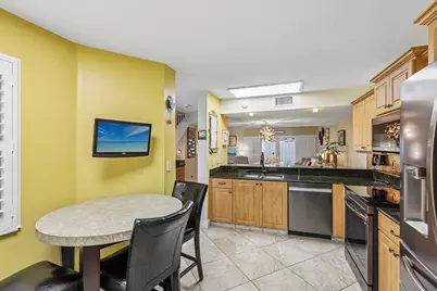 1330 NW 123rd Avenue, Pembroke Pines, FL 33026 - Photo 13