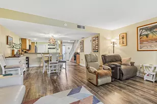 1330 NW 123rd Ave, Pembroke Pines, FL 33026 - Photo 9