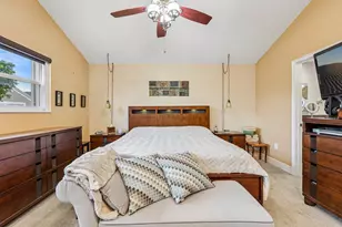 1330 NW 123rd Ave, Pembroke Pines, FL 33026 - Photo 23