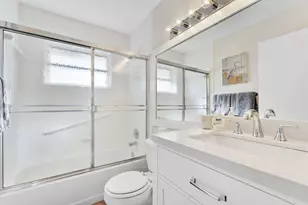5861 Sunswept Ln, Boynton Beach, FL 33437 - Photo 11