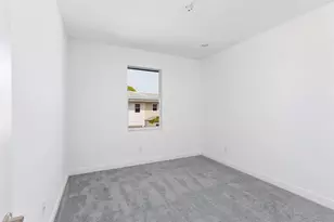 6990 Pines Cir, Coconut Creek, FL 33073 - Photo 19