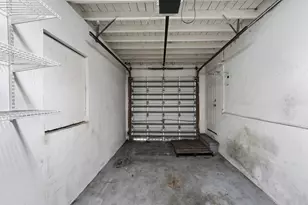1060 NE 123rd St, North Miami, FL 33161 - Photo 29