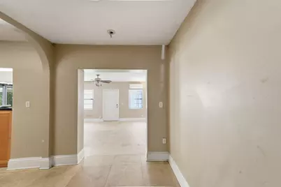 1060 NE 123rd Street, North Miami, FL 33161 - Photo 7