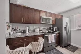 2710 W 60th Pl, Hialeah, FL 33016 - Photo 21