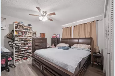 2710 W 60th Place #205, Hialeah, FL 33016 - Photo 17