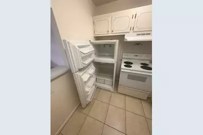 39 Cambridge B, West Palm Beach, FL 33417 - Photo 5