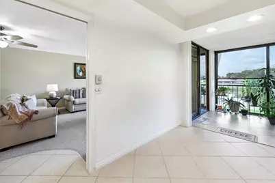 5344 Woodland Lakes Drive #223, Palm Beach Gardens, FL 33418 - Photo 9
