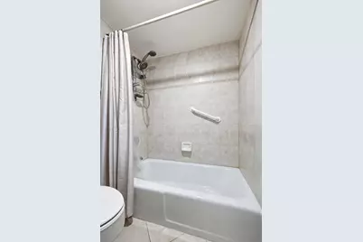 5344 Woodland Lakes Drive #223, Palm Beach Gardens, FL 33418 - Photo 13