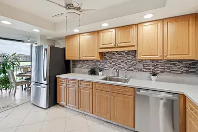 5344 Woodland Lakes Drive #223, Palm Beach Gardens, FL 33418 - Photo 11