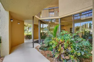 5344 Woodland Lakes Dr, Palm Beach Gardens, FL 33418 - Photo 5