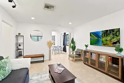 105 SE 2nd Street, Dania Beach, FL 33004 - Photo 3