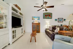 10301 Chapman Oak Ct, Palm Beach Gardens, FL 33410 - Photo 7