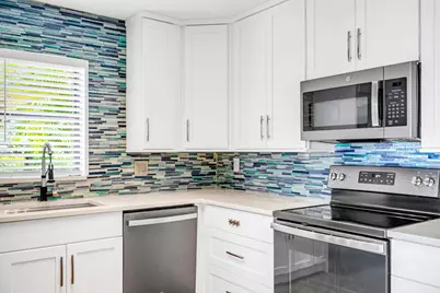 2620 NW 99th Avenue, Coral Springs, FL 33065 - Photo 3
