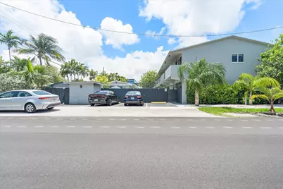720 NE 7th Street #4, Hallandale Beach, FL 33009 - Photo 13