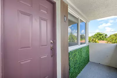 720 NE 7th Street #4, Hallandale Beach, FL 33009 - Photo 11