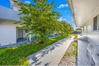 720 NE 7th Street #4, Hallandale Beach, FL 33009 - Photo 15