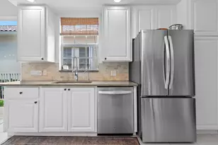 8186 Laborie Ln, Wellington, FL 33414 - Photo 7