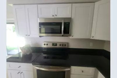242 SE 24th Avenue, Boynton Beach, FL 33435 - Photo 9